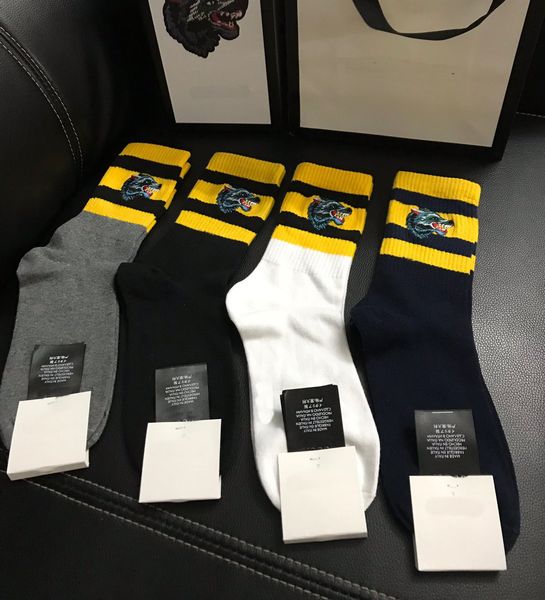 4 pair/box mens socks four pairs sports socks wolf embroidery leisure man socks gift box set, Black
4 pair/box mens socks four pairs sports socks wolf embroidery leisure man socks gift box set, Black