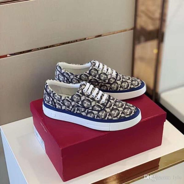 2020 роскошная gancini sneaker изготовлен из гладкой телячьей супер скорость света резиновая подошва тренера метанию flat повседневная обувь, Black
2020 роскошная gancini sneaker изготовлен из гладкой телячьей супер скорость света резиновая подошва тренера метанию flat повседневная обувь, Black
