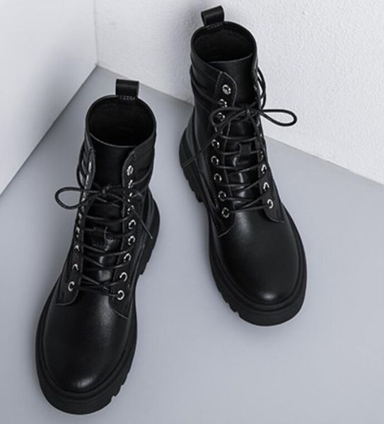 european and american fashion martin boots women's new handsome thick motorcycle boots with black breathable multifunctional leather an
european and american fashion martin boots women's new handsome thick motorcycle boots with black breathable multifunctional leather an