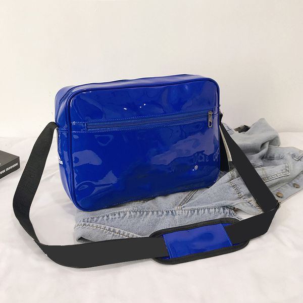fashion shoulder bags sport bags outside gym jelly selling rand mid-size new arrival special type travel 2020
fashion shoulder bags sport bags outside gym jelly selling rand mid-size new arrival special type travel 2020