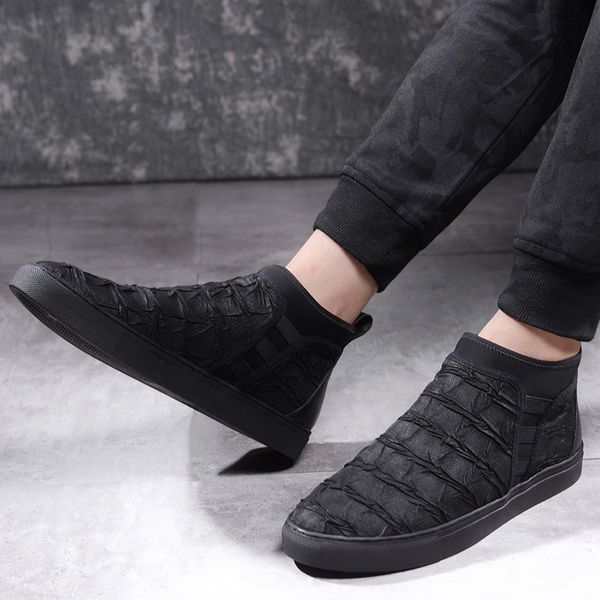 2020 autumn winter man casual shoes fashion black shoes spring autumn waterproof light men
2020 autumn winter man casual shoes fashion black shoes spring autumn waterproof light men