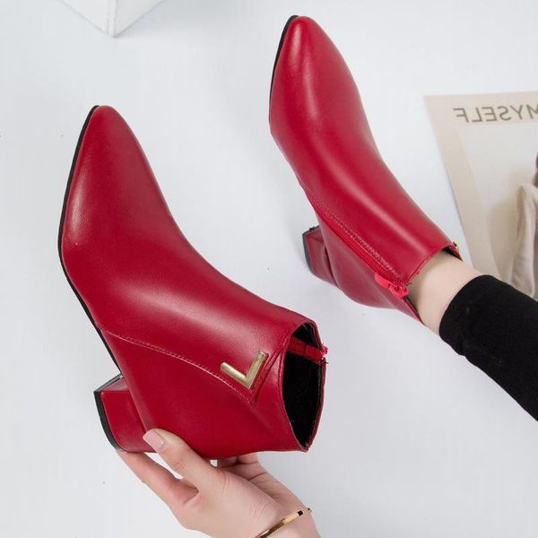 fashion women boots casual leather low high heels autumn shoes woman pointed toe rubber ankle boots black red zapatos mujer h482
fashion women boots casual leather low high heels autumn shoes woman pointed toe rubber ankle boots black red zapatos mujer h482