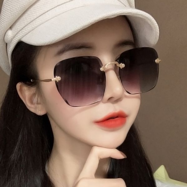 sunglasses square rimless women luxury trimming gradient shades sun glasses ladies vintage framless eyewear uv400, White;black
sunglasses square rimless women luxury trimming gradient shades sun glasses ladies vintage framless eyewear uv400, White;black
