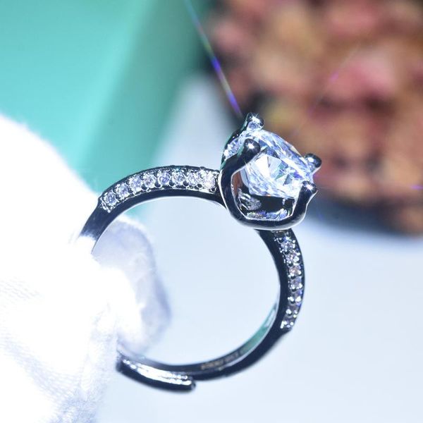 cluster rings npkds luxury elegant stylish zircon ring moissanite hearts arrows zirconia wedding jewelry engagement for women gift, Golden;silver
cluster rings npkds luxury elegant stylish zircon ring moissanite hearts arrows zirconia wedding jewelry engagement for women gift, Golden;silver