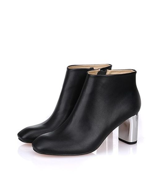 fahsion boots black genuine leather silver high heel ankle short boots luxury designer inspired ce
fahsion boots black genuine leather silver high heel ankle short boots luxury designer inspired ce