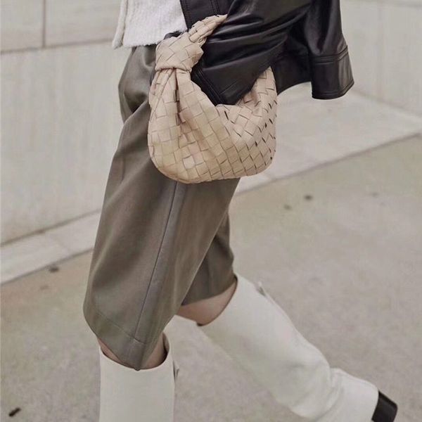 brand designer leather weave women handbag street fashion knit knot hand carry small tote purse soft bags
brand designer leather weave women handbag street fashion knit knot hand carry small tote purse soft bags