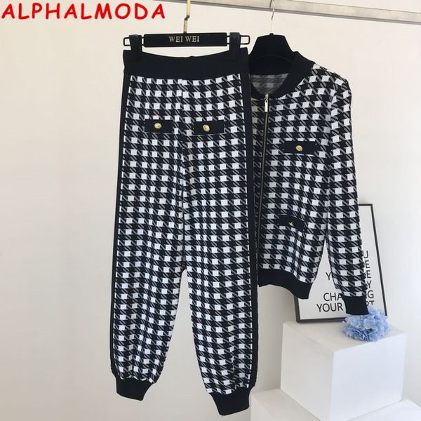 alphalmoda 2020 осень осень новый пледы свитер + брюки женщин 2pcs chic вязание костюм zipper cardigans кнопка подробности мода set, Gray
alphalmoda 2020 осень осень новый пледы свитер + брюки женщин 2pcs chic вязание костюм zipper cardigans кнопка подробности мода set, Gray