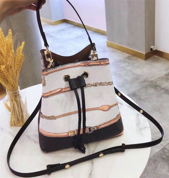 onthego l bucket bag classic handbags purse woman leather fashion bags classic single shouler crossbody bags
onthego l bucket bag classic handbags purse woman leather fashion bags classic single shouler crossbody bags