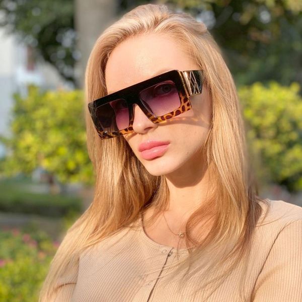 2020 new oversized square sunglasses women arrival mirror vintage big frame designer shades sun glasses for women, White;black
2020 new oversized square sunglasses women arrival mirror vintage big frame designer shades sun glasses for women, White;black