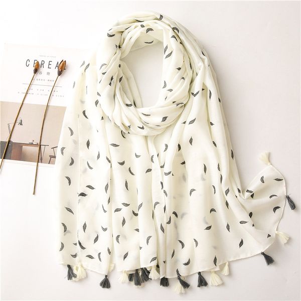 scarves long women hijab scarf feather printed shawls and wraps white color warm ladies with tassels, Blue;gray
scarves long women hijab scarf feather printed shawls and wraps white color warm ladies with tassels, Blue;gray