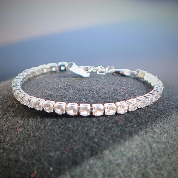 charm bracelets tennis bracelet for women zirconia cz gold silver color stainless steel chain crystal fashion drop, Golden;silver
charm bracelets tennis bracelet for women zirconia cz gold silver color stainless steel chain crystal fashion drop, Golden;silver