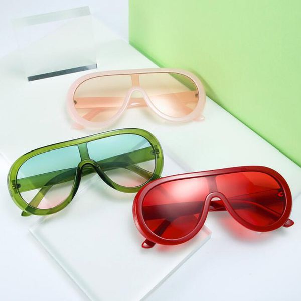 2020 gradient one piece sunglasses women men pilot oversized sun glasses female trendy candy frame goggle lunette soleil femme, White;black
2020 gradient one piece sunglasses women men pilot oversized sun glasses female trendy candy frame goggle lunette soleil femme, White;black