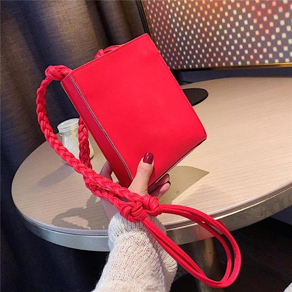women's handbag 2020 fashion new simple women simple mobile phone bag fashion shoulder messenger bag 8.7
women's handbag 2020 fashion new simple women simple mobile phone bag fashion shoulder messenger bag 8.7