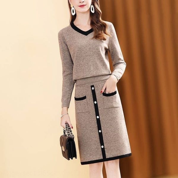 all-match sweater women's two-piece set 2020 new autumn and skirt skirtsweater suit skirt winter temperament slimming knitted suit wome, Gray
all-match sweater women's two-piece set 2020 new autumn and skirt skirtsweater suit skirt winter temperament slimming knitted suit wome, Gray