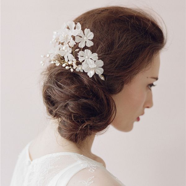 hair clips & barrettes handmade fresh water pearl bridal headdress ornaments export to europe and america luxury wedding dress twigs, Golden;silver
hair clips & barrettes handmade fresh water pearl bridal headdress ornaments export to europe and america luxury wedding dress twigs, Golden;silver