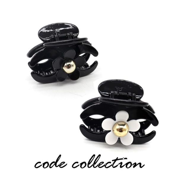 arrival korean imitation pearl hair claw clips vintage simple camellia hairpin luxurious elegant for girl hair accessories, Golden;silver
arrival korean imitation pearl hair claw clips vintage simple camellia hairpin luxurious elegant for girl hair accessories, Golden;silver