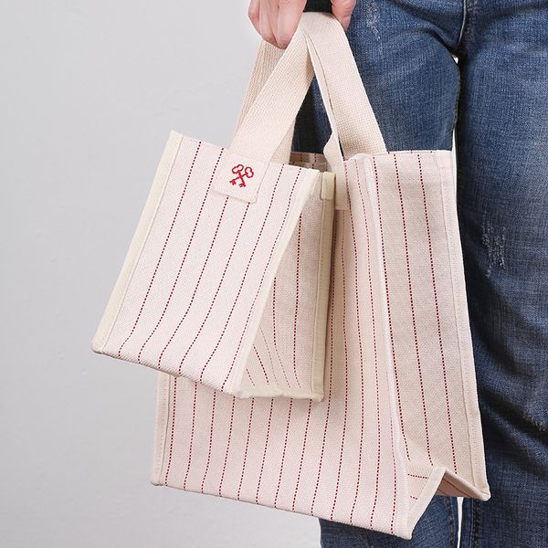 south korea waterproof embroidery stripe single shoulder bag ins diagonal shopping bag waterproof storage canvas
south korea waterproof embroidery stripe single shoulder bag ins diagonal shopping bag waterproof storage canvas