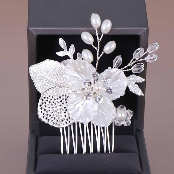 white flower crystal simulated pearl hair combs headdress bride bridal noiva engagement wedding veil decoration jewelry, Golden;silver
white flower crystal simulated pearl hair combs headdress bride bridal noiva engagement wedding veil decoration jewelry, Golden;silver
