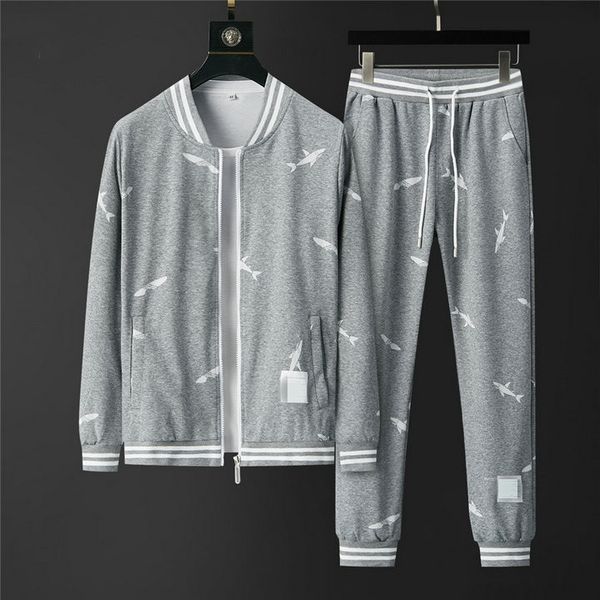 2020 brand jacket luxury designer letter printing men's running wear sportswear sports designer sports pants training wear, Gray
2020 brand jacket luxury designer letter printing men's running wear sportswear sports designer sports pants training wear, Gray