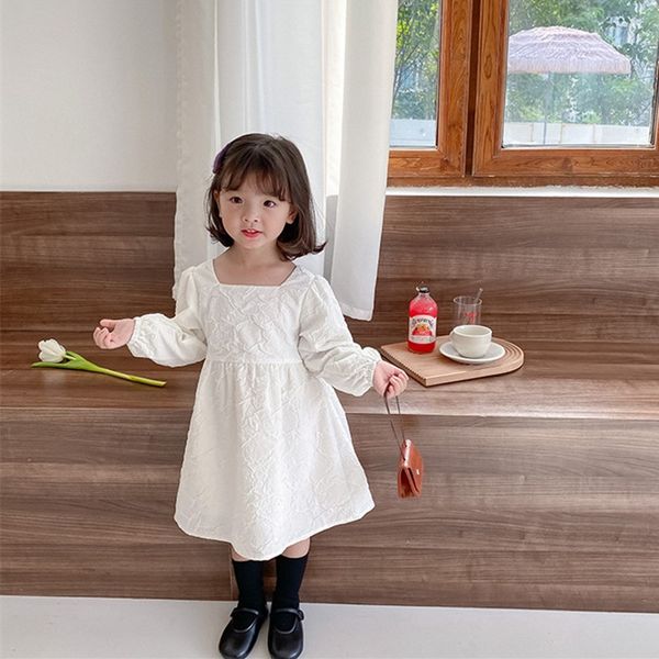 2020 new autumn girls french temperament dress fashion long sleeve children embossed princess dress, Red;yellow
2020 new autumn girls french temperament dress fashion long sleeve children embossed princess dress, Red;yellow