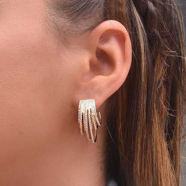 2020 new arrived earring new design multi wrap circle hoop for women paved rainbow colorful cz gorgeous fashion female jewelry, Golden;silver
2020 new arrived earring new design multi wrap circle hoop for women paved rainbow colorful cz gorgeous fashion female jewelry, Golden;silver