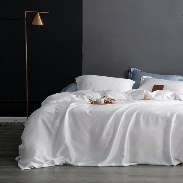 42 luxury solid color bedding sets /king size duvet cover set wedding bedclothes super soft tencel bed linen quilt cover
42 luxury solid color bedding sets /king size duvet cover set wedding bedclothes super soft tencel bed linen quilt cover