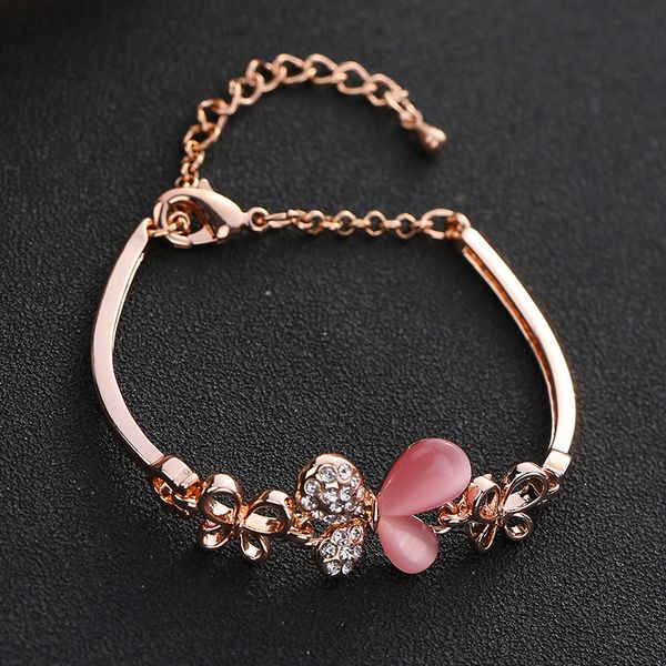 2020new cross-border pink butterfly ladies bracelet gold-plated jewelry simple diamond bracelet dessert goods, Golden;silver
2020new cross-border pink butterfly ladies bracelet gold-plated jewelry simple diamond bracelet dessert goods, Golden;silver