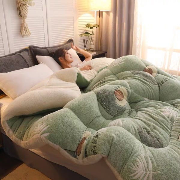 super warm lamb quilt winter blanket double-sided velvet quilt thickened warm autumn spring plush comforter core
super warm lamb quilt winter blanket double-sided velvet quilt thickened warm autumn spring plush comforter core