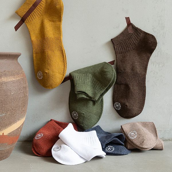 men socks 2020 new spring cotton men short invisible letter casual socks breathable summer ankle cotton high quality, Black
men socks 2020 new spring cotton men short invisible letter casual socks breathable summer ankle cotton high quality, Black