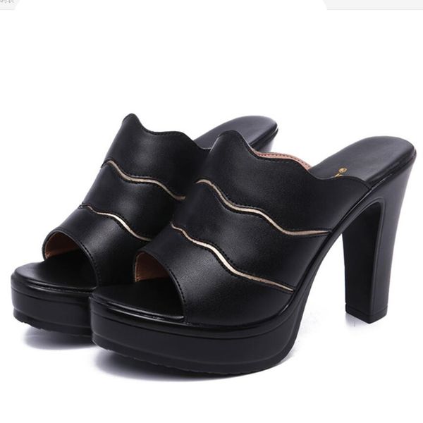 elegant wedding shoes bride ladies red black high heels new 2020 fashion women's slippers office work platform shoes large size
elegant wedding shoes bride ladies red black high heels new 2020 fashion women's slippers office work platform shoes large size