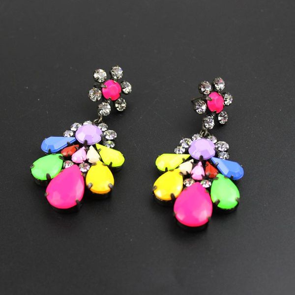 new fashion pearl colorful fluorescent statement earrings luxury shourouk jewelry crystal earrings for woman662, Golden;silver
new fashion pearl colorful fluorescent statement earrings luxury shourouk jewelry crystal earrings for woman662, Golden;silver