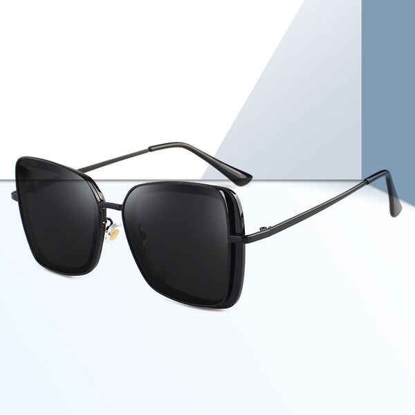 new polarized sunglasses women street shooting stylish outdoor travel plastic material lenses 3235 uv400 protection eyewear, White;black
new polarized sunglasses women street shooting stylish outdoor travel plastic material lenses 3235 uv400 protection eyewear, White;black
