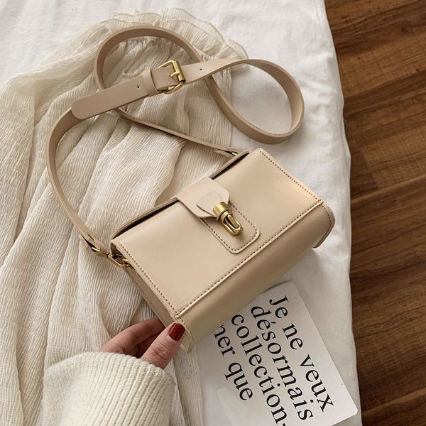 high-grade bag women's bag 2020 new style shoulder messenger fashion texture small square
high-grade bag women's bag 2020 new style shoulder messenger fashion texture small square