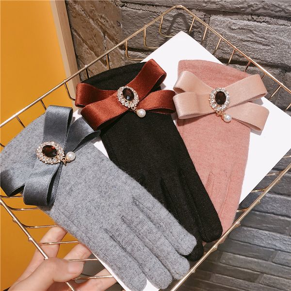 five fingers gloves women touch screen finger cashmere bow thick cute warm, Blue;gray
five fingers gloves women touch screen finger cashmere bow thick cute warm, Blue;gray