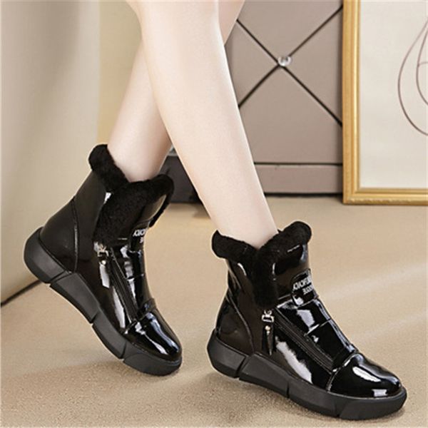winter warm ankle boots woman sneakers high zipper 2020 velvet fur lady casual shoes black white sneakers platform eu 35-40
winter warm ankle boots woman sneakers high zipper 2020 velvet fur lady casual shoes black white sneakers platform eu 35-40