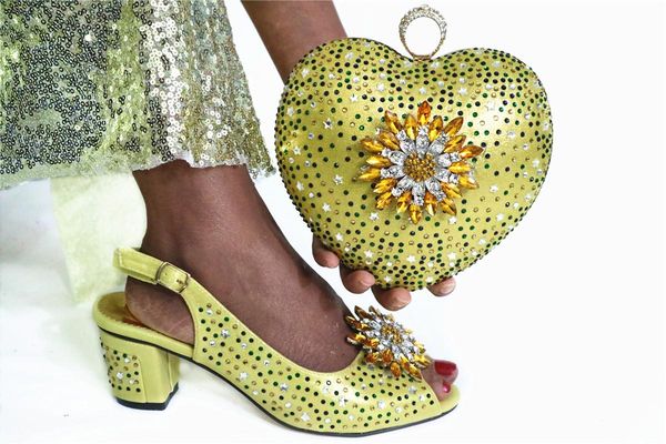 dress shoes fashion gold evening party high heel sandal and handbag set with stones g69 height 6.5cm, Black
dress shoes fashion gold evening party high heel sandal and handbag set with stones g69 height 6.5cm, Black