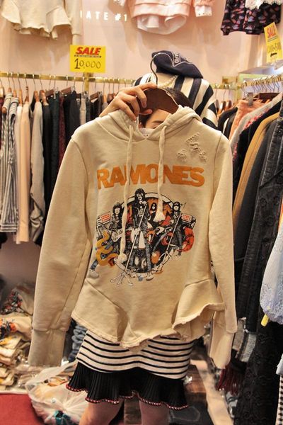 2020 fall winter pull coat women new fashion korean cartoon printed holes hooded sweatshirt loose pull hoodies student coats, Black
2020 fall winter pull coat women new fashion korean cartoon printed holes hooded sweatshirt loose pull hoodies student coats, Black