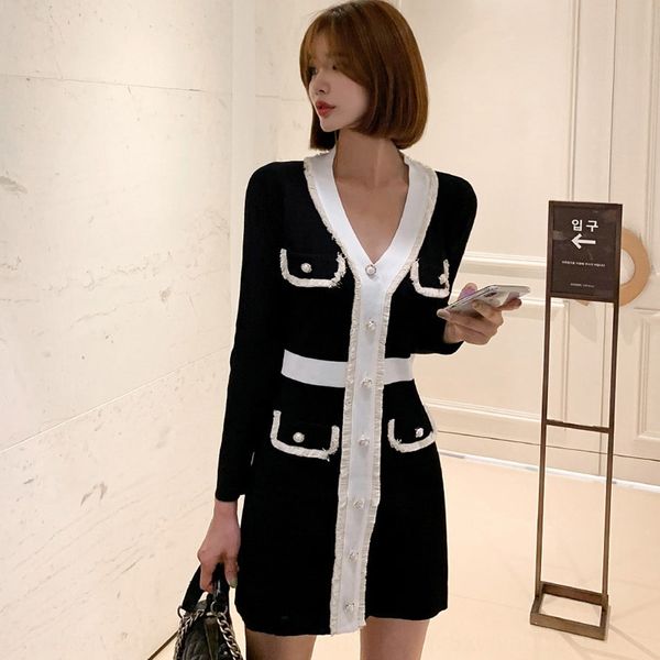 contrast color knitted 2020 dress autumn and winter korean dongdaemun new v-neck long sleeve dress design sense women's clothing as4hb, Black;gray
contrast color knitted 2020 dress autumn and winter korean dongdaemun new v-neck long sleeve dress design sense women's clothing as4hb, Black;gray