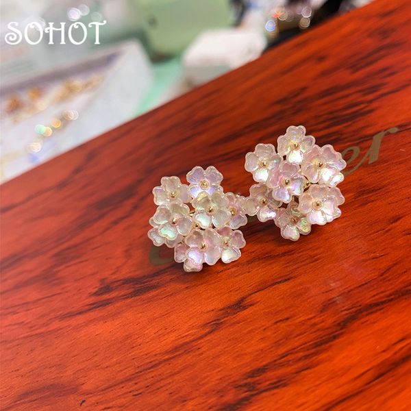 sokorean design romantic shell flowers white women stud earrings chic prevent allergy trendy female birthday party jewelry, Golden;silver
sokorean design romantic shell flowers white women stud earrings chic prevent allergy trendy female birthday party jewelry, Golden;silver