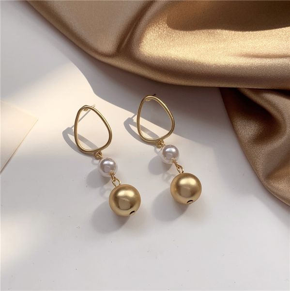 wind restoring ancient ways mist geometric ball pearl earring web celebrity temperament simple stud earrings female jewelry, Golden;silver
wind restoring ancient ways mist geometric ball pearl earring web celebrity temperament simple stud earrings female jewelry, Golden;silver