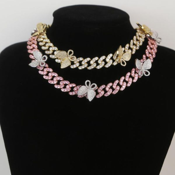 2020 luxury iced out женщины choker ожерелья кубинский link полный с clear pink white cubic циркон камни цепь 5 бабочка ювелирных изделий, Silver
2020 luxury iced out женщины choker ожерелья кубинский link полный с clear pink white cubic циркон камни цепь 5 бабочка ювелирных изделий, Silver