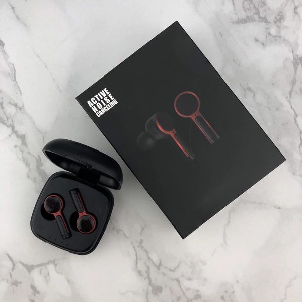 fashion headphone famous stylist tws wireless bluetooth earphones style headset grace charing compartment black white red 3 color available
fashion headphone famous stylist tws wireless bluetooth earphones style headset grace charing compartment black white red 3 color available