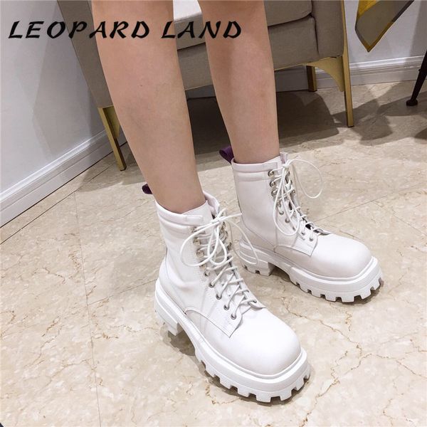 leopard land 2020 black white new lace platform ankle lace up semi-high heeled booties boots for women fashion -2039-1
leopard land 2020 black white new lace platform ankle lace up semi-high heeled booties boots for women fashion -2039-1