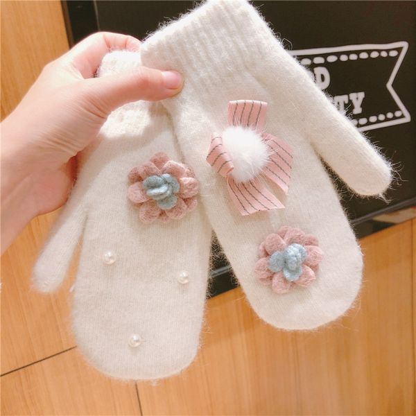 five fingers gloves warm for autumn and winter 2021. girl flower trend mittens. elastic pure hand knitted, Blue;gray
five fingers gloves warm for autumn and winter 2021. girl flower trend mittens. elastic pure hand knitted, Blue;gray