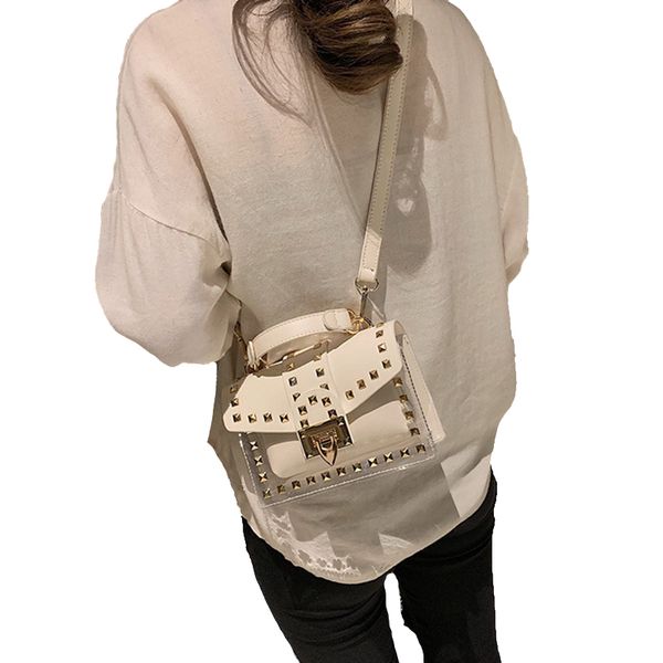 shoulder bags women messenger pu+pvc transparent jelly bag summer girl fashion rivet chains beach flap(white)
shoulder bags women messenger pu+pvc transparent jelly bag summer girl fashion rivet chains beach flap(white)