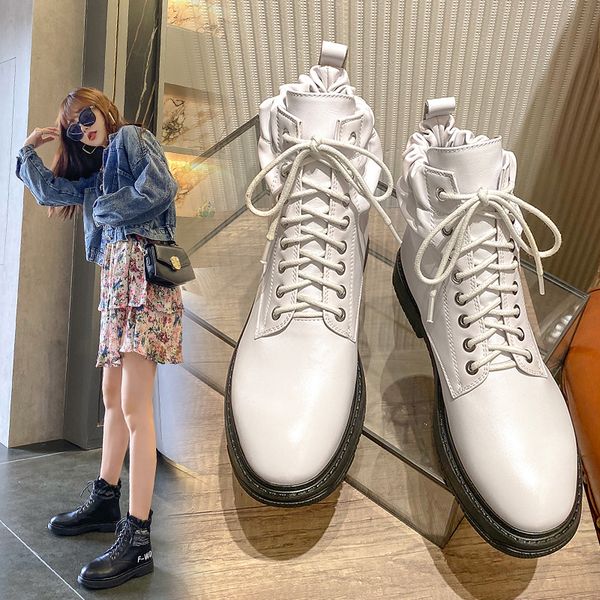 2020 spring and autumn new motorcycle boots fashion boots female wild thick bottom cross strap short x167, Black
2020 spring and autumn new motorcycle boots fashion boots female wild thick bottom cross strap short x167, Black