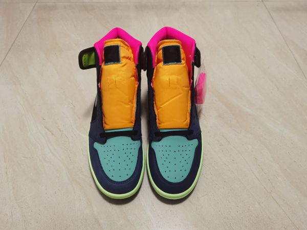 retro high 1s basketball shoes man's sneakers tokyo bio hack have large size 12-13 with double box
retro high 1s basketball shoes man's sneakers tokyo bio hack have large size 12-13 with double box