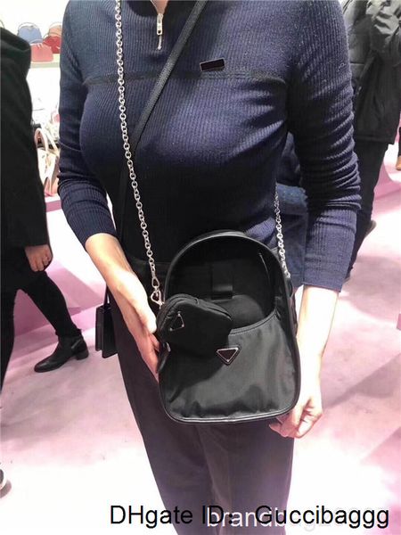 worldwide shipping classic fashion luxury double cover canvas shoulder metal chain tote bag size 19cm 12cm 6cm
worldwide shipping classic fashion luxury double cover canvas shoulder metal chain tote bag size 19cm 12cm 6cm