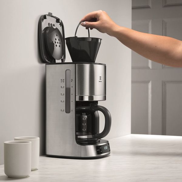 commercial / household automatic italian capsule coffee machine 5bar smart coffee machine for home and so on
commercial / household automatic italian capsule coffee machine 5bar smart coffee machine for home and so on