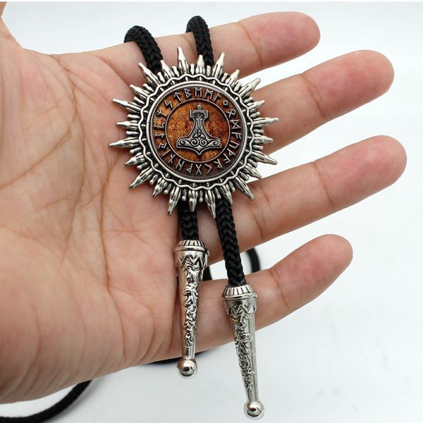 bolo-0035 new arrival vintage hammer western bolo tie the dark world norse scandinavian runic necklace viking jewelry, Golden;silver
bolo-0035 new arrival vintage hammer western bolo tie the dark world norse scandinavian runic necklace viking jewelry, Golden;silver